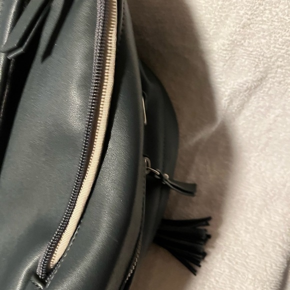 Skip Hop Gray Laptop Backpack - Picture 4 of 11